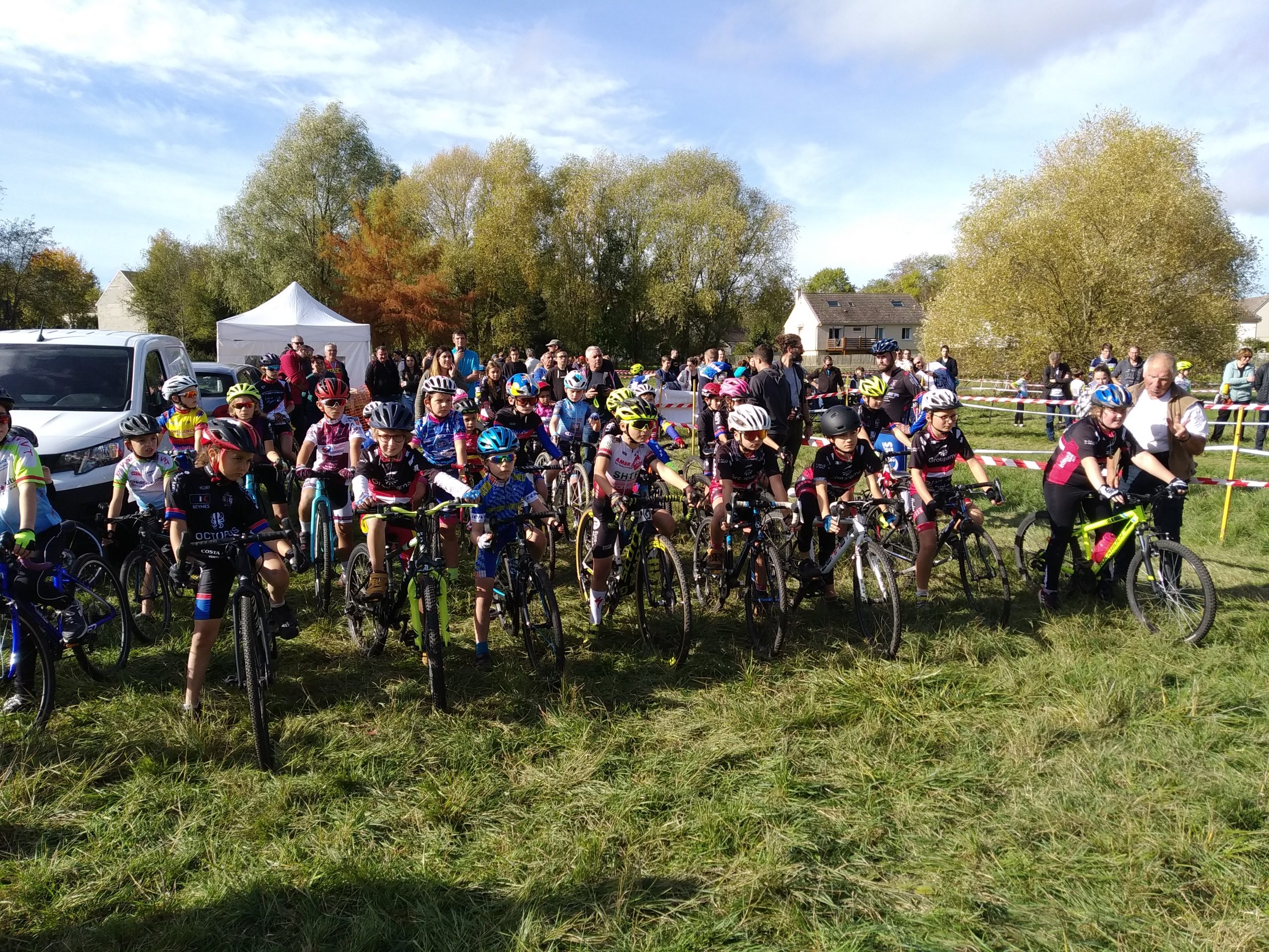 Faites découvrir la pratique du vélo à vos enfants avec l'Entente Cycliste du Houdanais.
