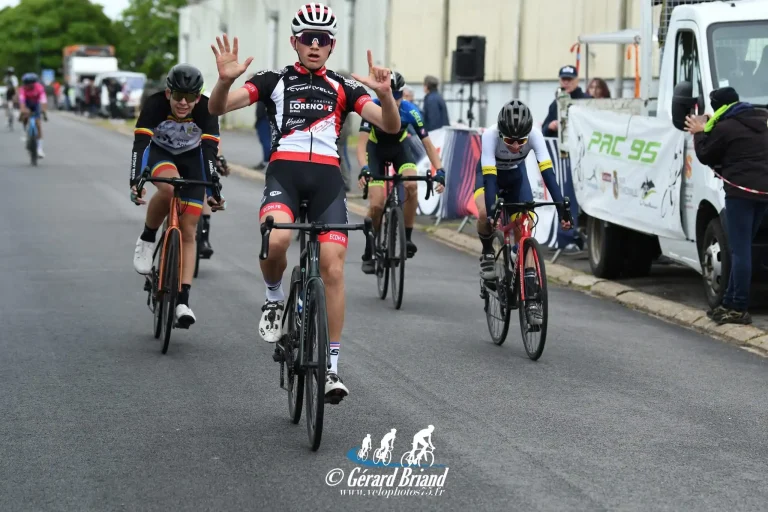 Portrait de Grégoire, jeune talent prometteur de l’Entente Cycliste du Houdanais (ECDH)